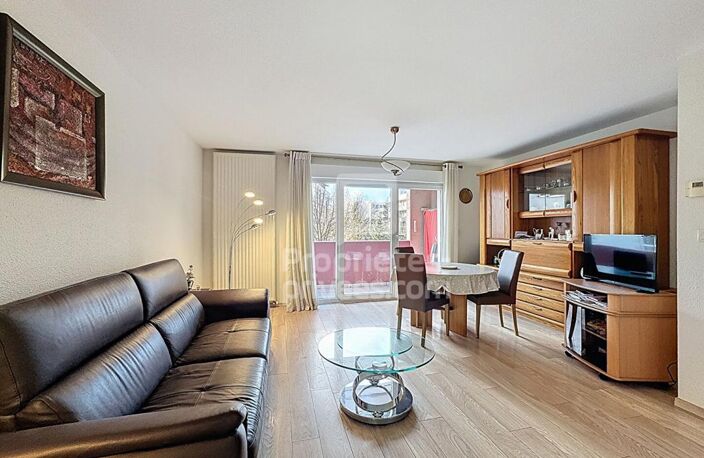 Bel appartement lumineux avec loggia, cellier et parking — photo 4
