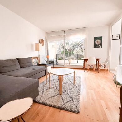 Appartement 2 pièces 860 €