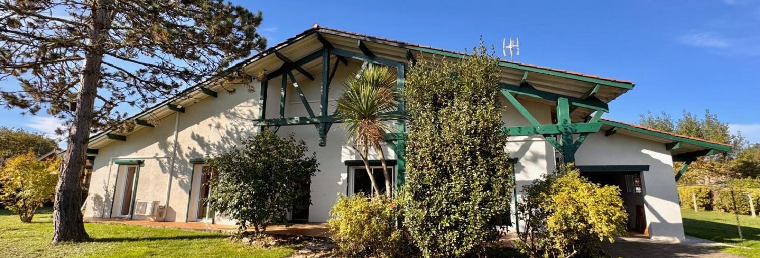 Maison 10 Pièces 245 m² à vendre à Lège (33950)