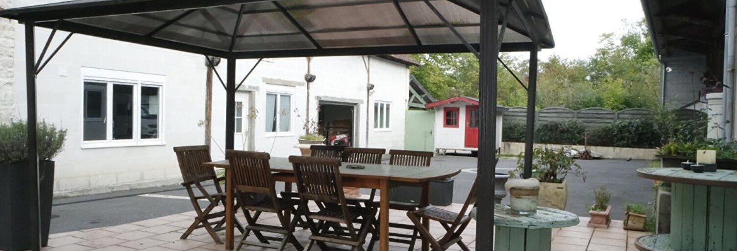 Maison 15 Pièces 310 m² à vendre à Saint-Florent-sur-Cher (18400)