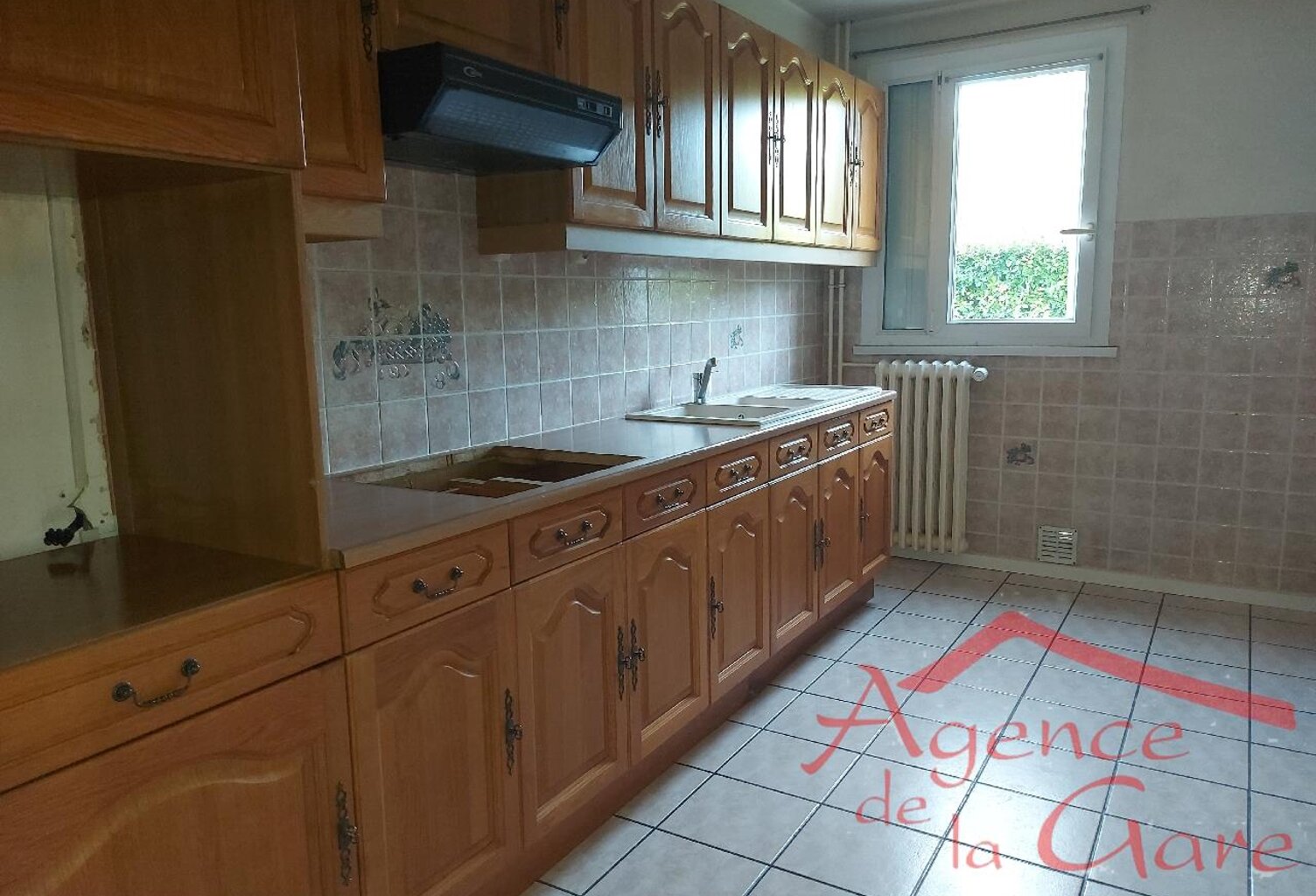 Location appartement 4 pièces 70 m² à Reims (51100) — photo 1