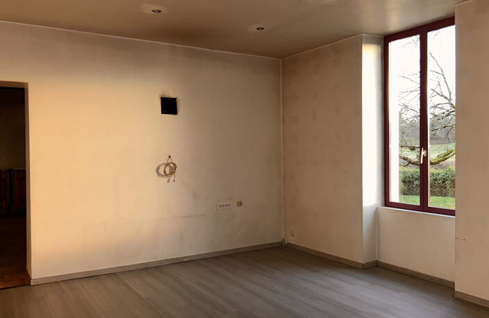 A VENDRE - Longère 5 pièces plain pied à Dunet (36310) — photo 5