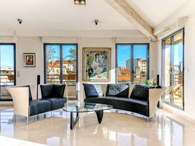 Lyon 3ème - Montchat. Appartement de 121 m2 en dernier étage — photo du bien