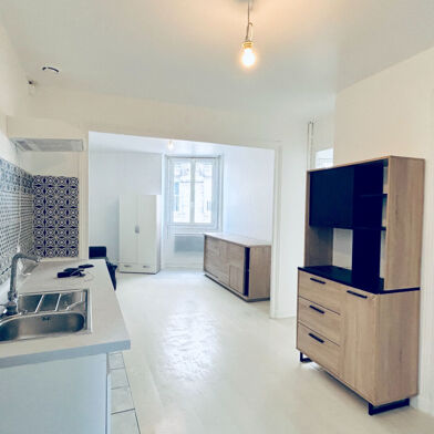 Appartement 2 pièces 700 €