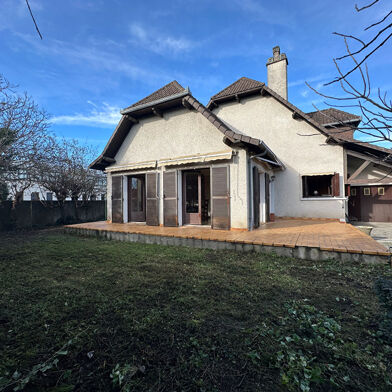 Maison 9 pièces 234000 €