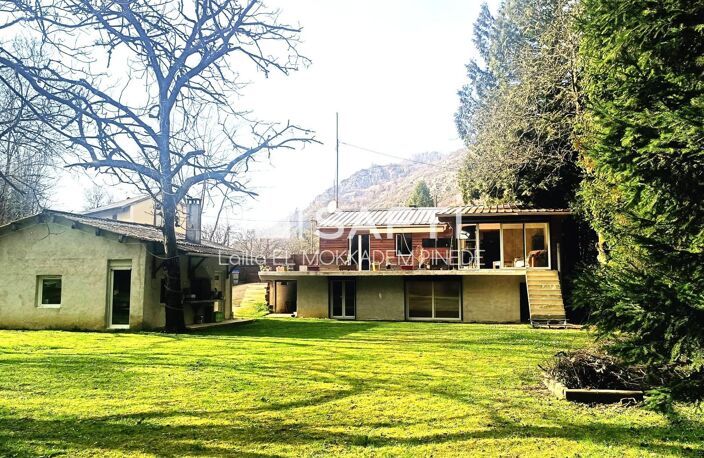 Maison plain pied avec grand terrain et rivière — photo 4