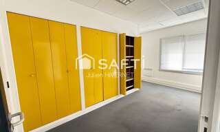 Bureau 4 Pièces 65 m² à louer à Saint-Martin-des-Champs (29600)