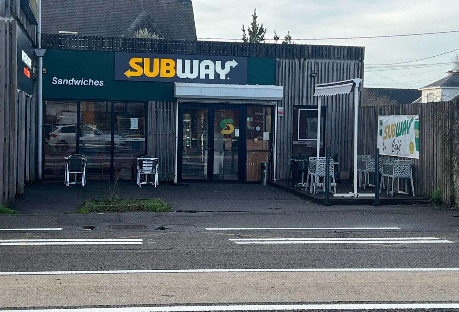 Restaurant en plein cœur de Saint-Herblain — photo 1