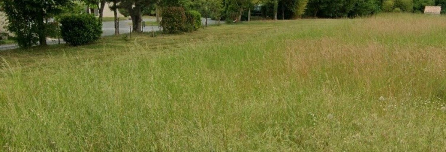 Terrain  533 m² à vendre à Pisany (17600)