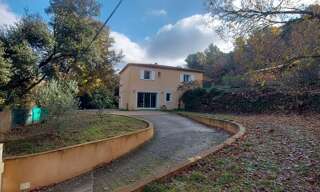 Maison 5 Pièces 132 m² à louer à Simiane-Collongue (13109)