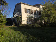 07 AUBENAS - Maison 200 m2 env. 1895 m2 de terrain — photo 2
