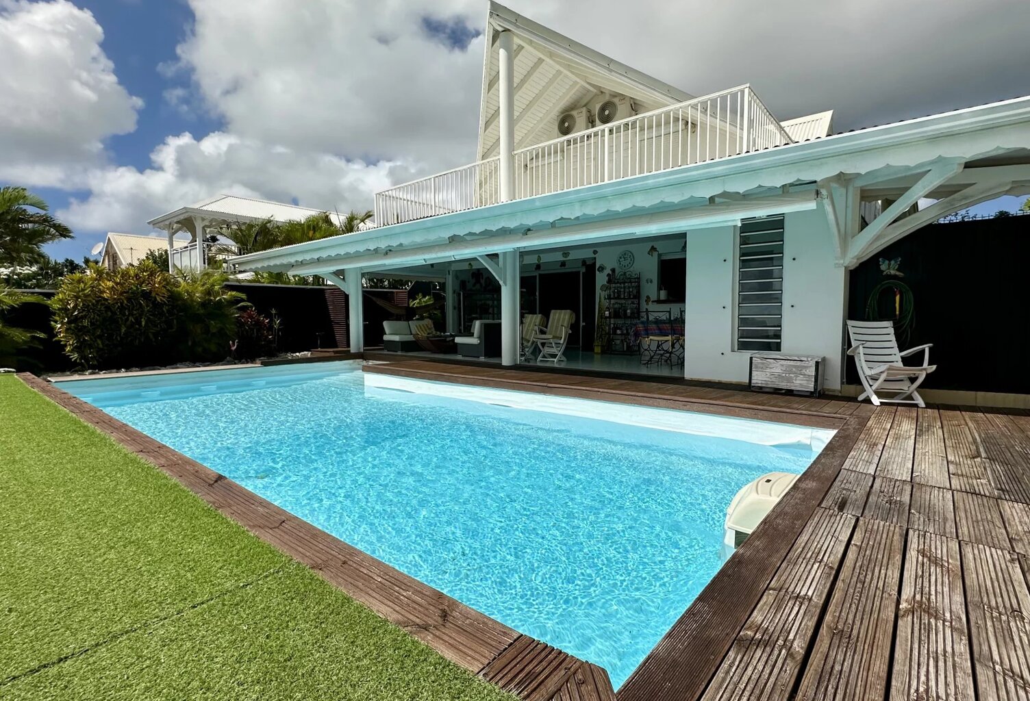 ? Saint-François : Villa de Prestige avec Vue Panoramique sur la Mer L’ART DE VIVRE SOUS LES ALIZÉS – UNE DEMEURE D'EXCEPTION DE 252 m² — photo 1