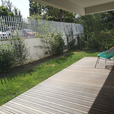 Appartement 3 pièces 911 €