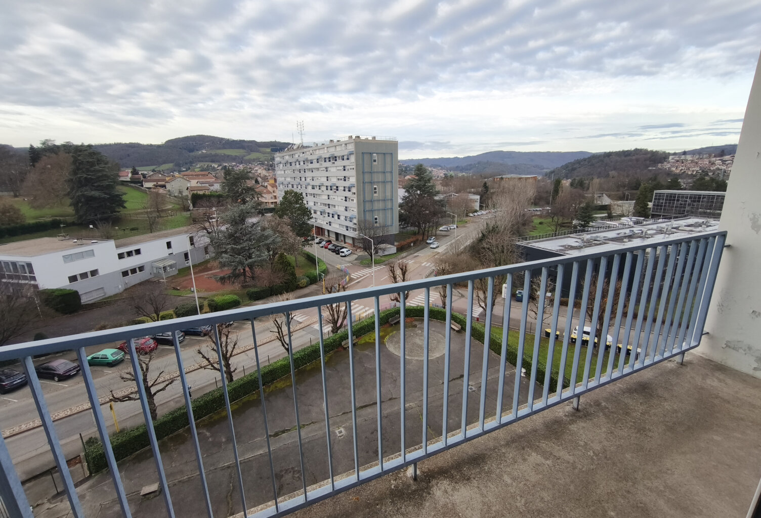 Firminy, 3P+C, parking. — photo 1