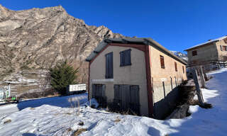 Local industriel 2 Pièces 160 m² à vendre à Crévoux (05200)