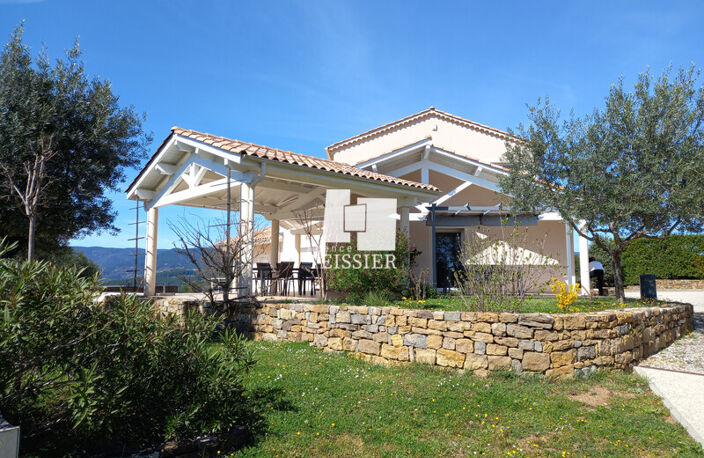 Villa — photo 4