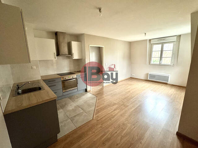 Charmant T2 de 50 m², prêt à vivre et idéalement situé avec stationnement et accès sécurisé — photo du bien