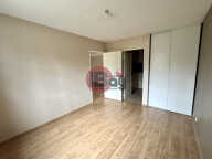 Charmant T2 de 50 m², prêt à vivre et idéalement situé avec stationnement et accès sécurisé — photo 3