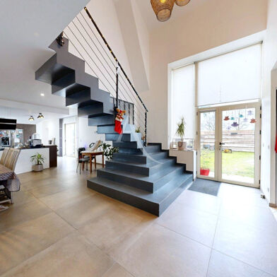 Maison 8 pièces 516999 €