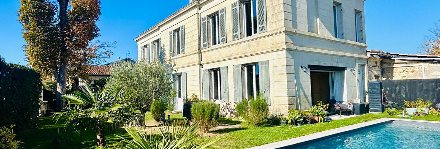 Maison 5 Pièces 210 m² à vendre à Saint-Sulpice-et-Cameyrac (33450)