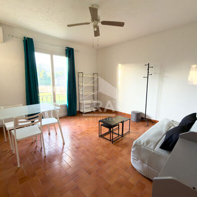 Appartement 1 pièces 700 €