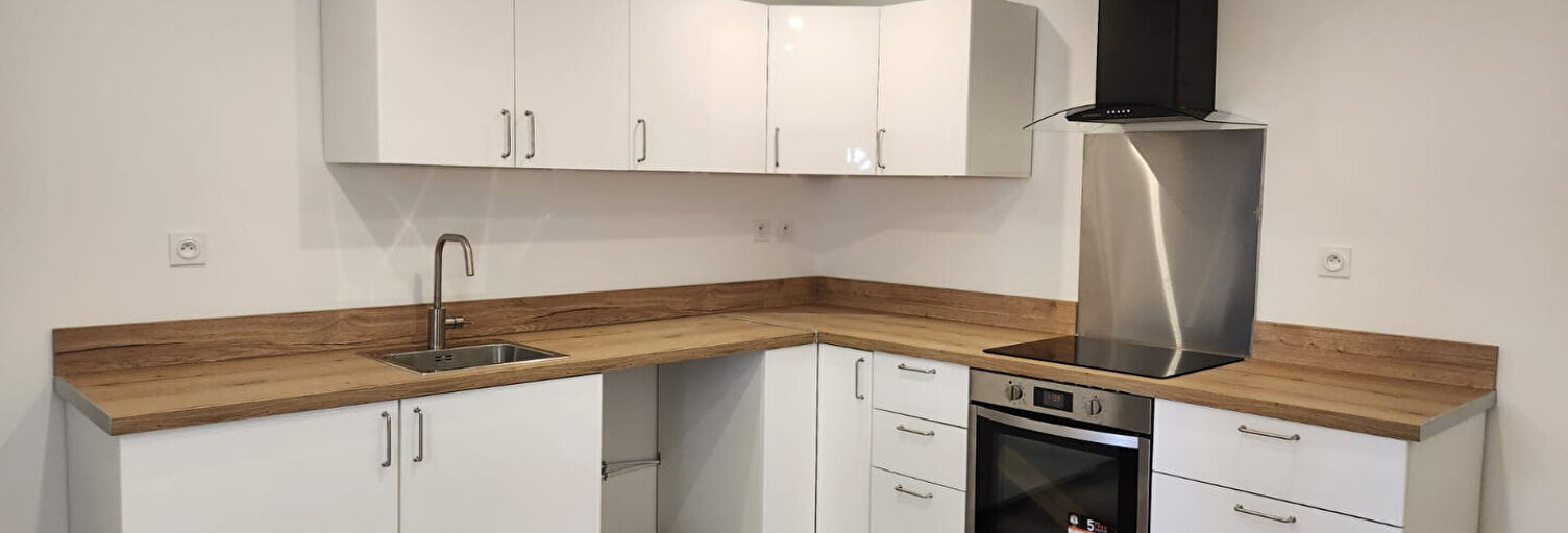 Maison 5 Pièces 109 m² à louer à Saint-Chamas (13250)