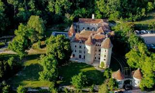 Maison 35 Pièces 1200 m² à vendre à Figeac (46100)