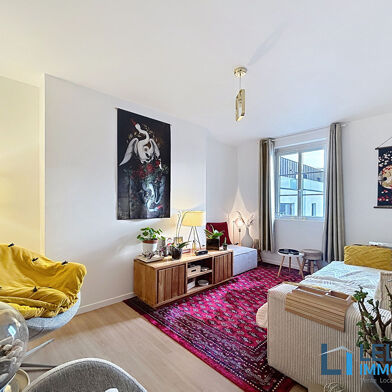 Appartement 4 pièces 1215 €