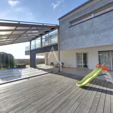 Maison 12 pièces 499500 €