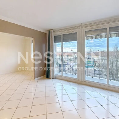 Appartement 4 pièces 180000 €