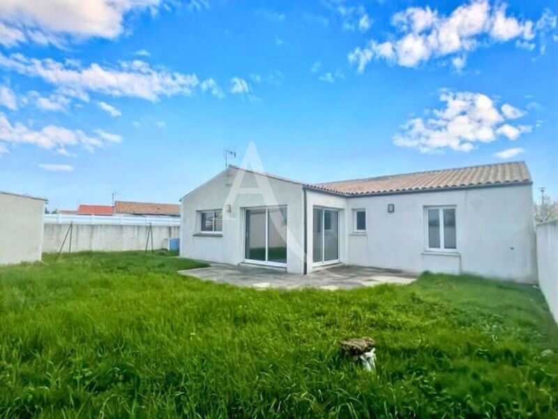 Villa / Maison  T4 à vendre Rochefort 17300