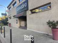  MURS COMMERCIAUX 830 m2 -Secteur HOPITAL CAREMEAU - GARD  — photo 2