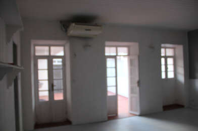 Appartement 4 pièces 910 €