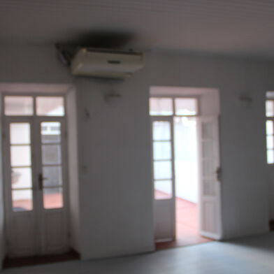 Appartement 4 pièces 910 €