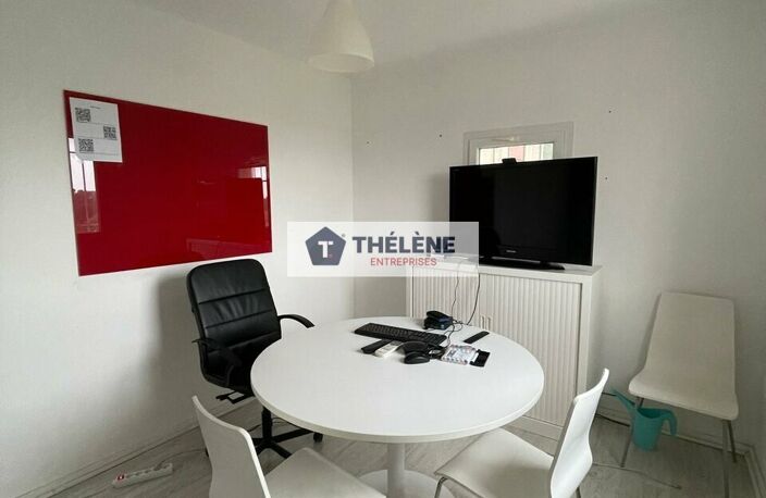 MIXTE ACTIVITES BUREAUX à LOUER — photo 4