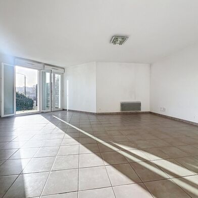 Appartement 3 pièces 236320 €