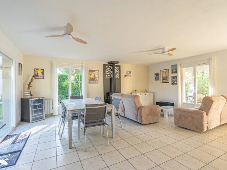 Villa de 5 pièces principales — photo 1