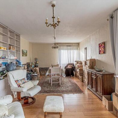 Appartement 4 pièces 288640 €