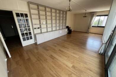 Appartement 4 pièces 263376 €
