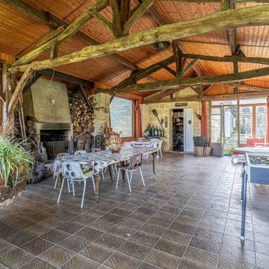 Maison 9 pièces 550000 €