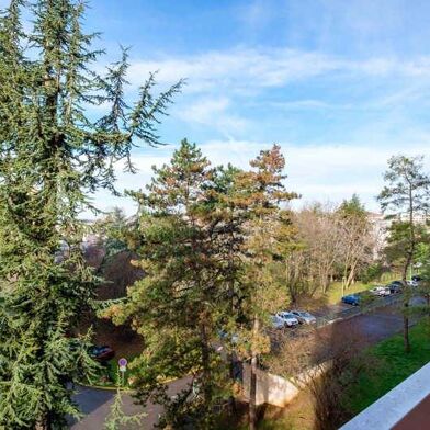 Appartement 4 pièces 251904 €