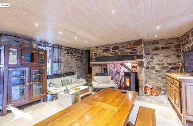 Maison en pierre de 5 pièces principales — photo du bien
