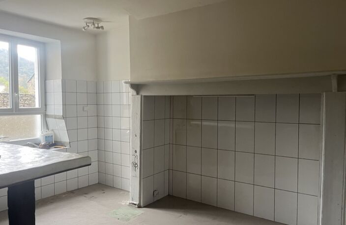Maison de bourg de 7 pièces principales — photo 3