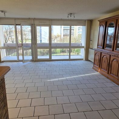 Appartement 4 pièces 107000 €