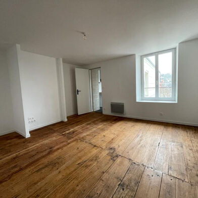 Appartement 2 pièces 367 €