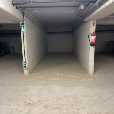 Garage  16000 €