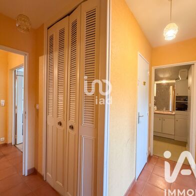Appartement 4 pièces 250000 €