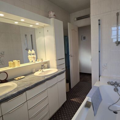 Maison 5 pièces 220000 €