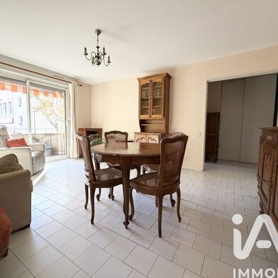 Appartement 3 pièces 240000 €