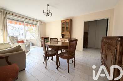 Appartement 3 pièces 240000 €